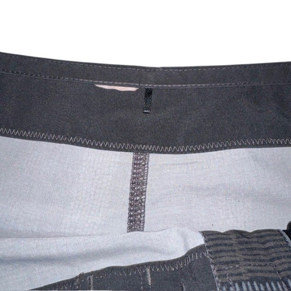 PrAna Swim Shorts Geometric‎ Print Swim with Zip Pocket Drawstring Closure Sz 32 - Picture 8 of 8